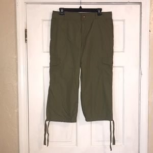 Chaps Denim Women's Midrise Cargo Capri Pants Sz 8 Olive Green Cotton Adjustable